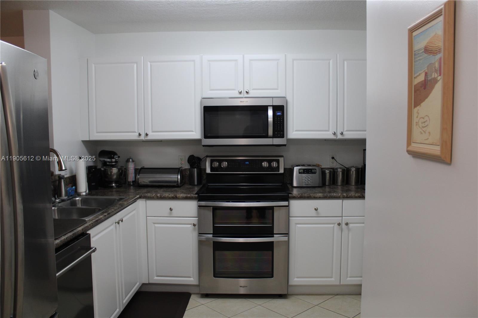 SHERIDAN BEACH CLUB CONDO - Residential Lease