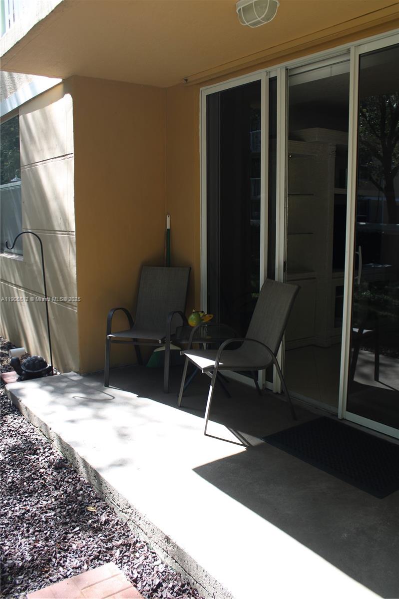 SHERIDAN BEACH CLUB CONDO - Residential Lease