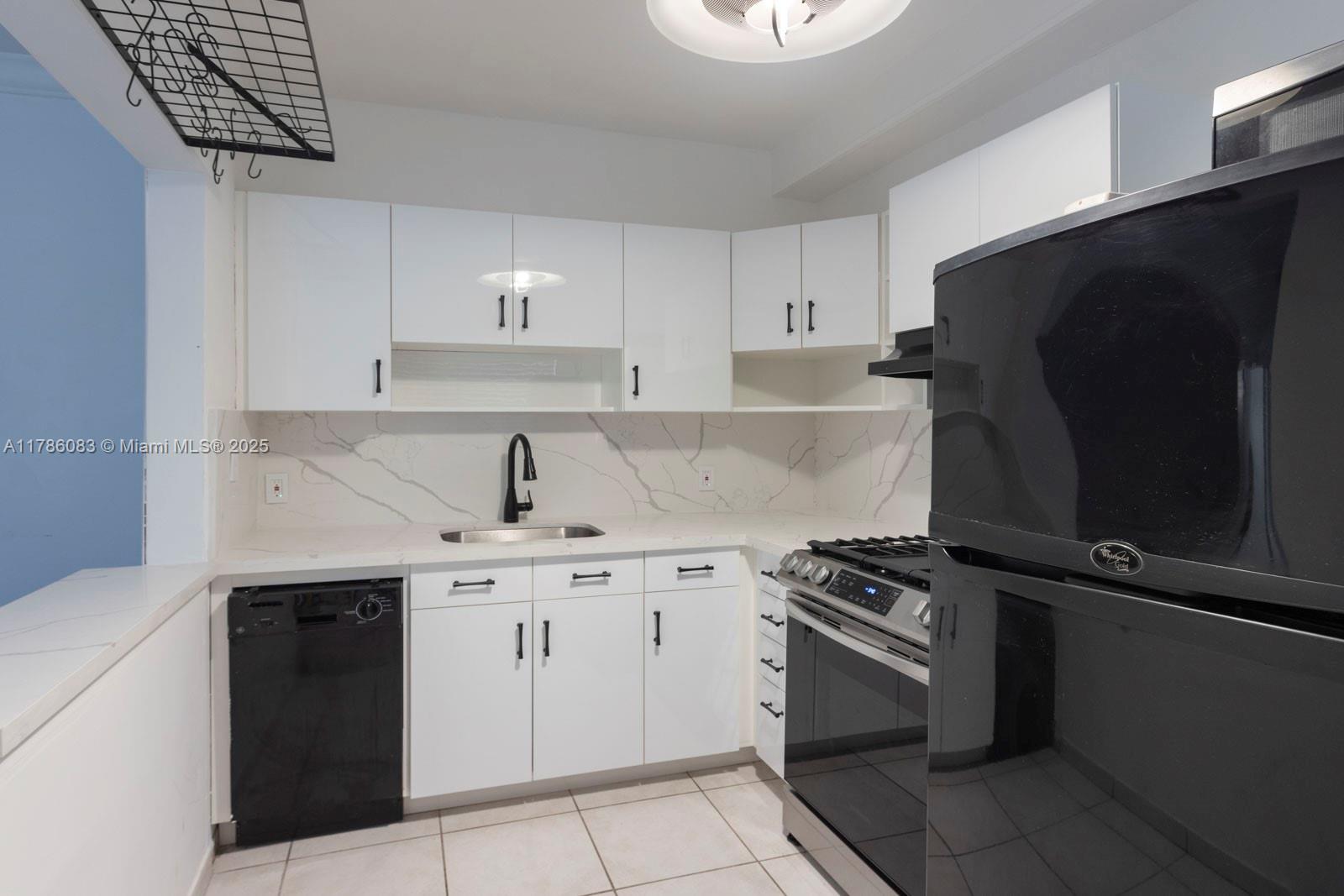 1610 PENNSYLVANIA CONDO - Residential