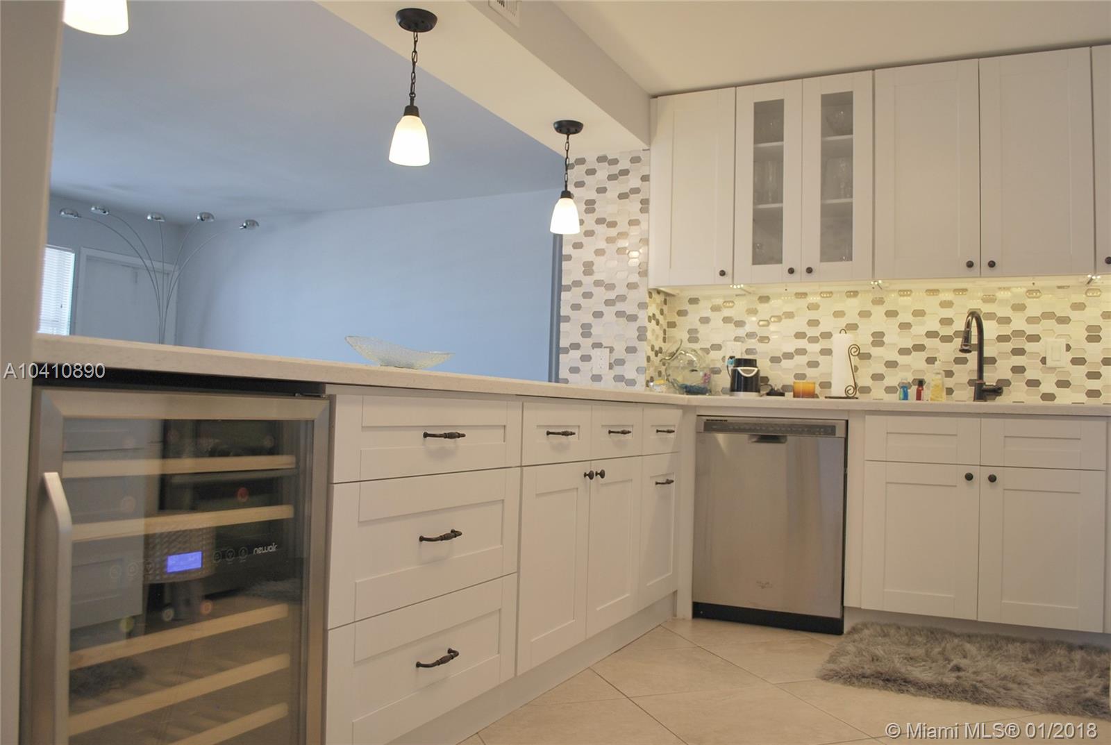 OCEAN VIEW TOWERS CONDO - Residential