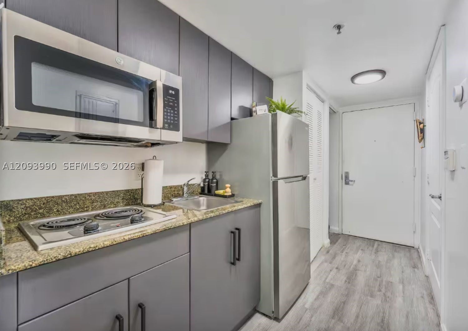 1200 Brickell Bay Dr 2610