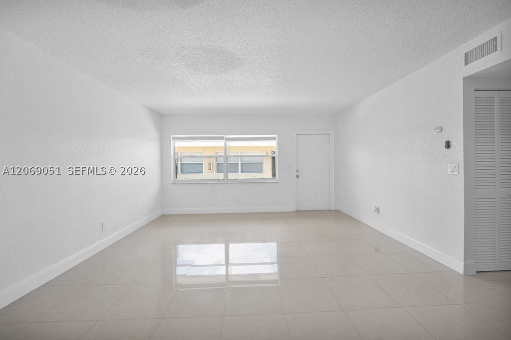 Photo of 6907 SW 7th St, Margate, FL 33068 (MLS # A12069051)