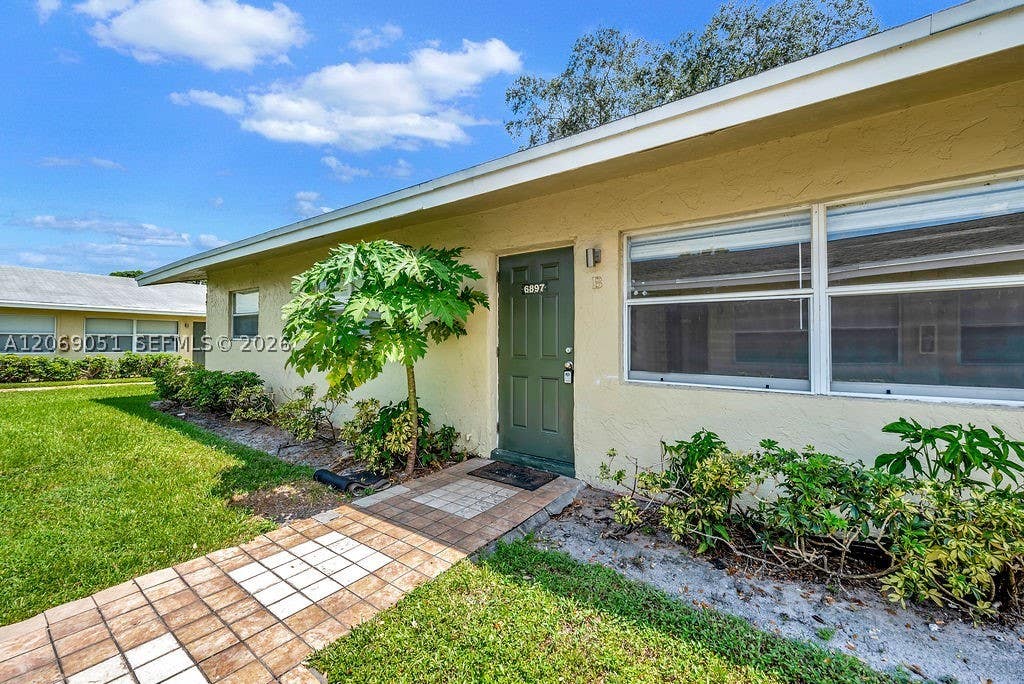 Photo of 6907 SW 7th St, Margate, FL 33068 (MLS # A12069051)
