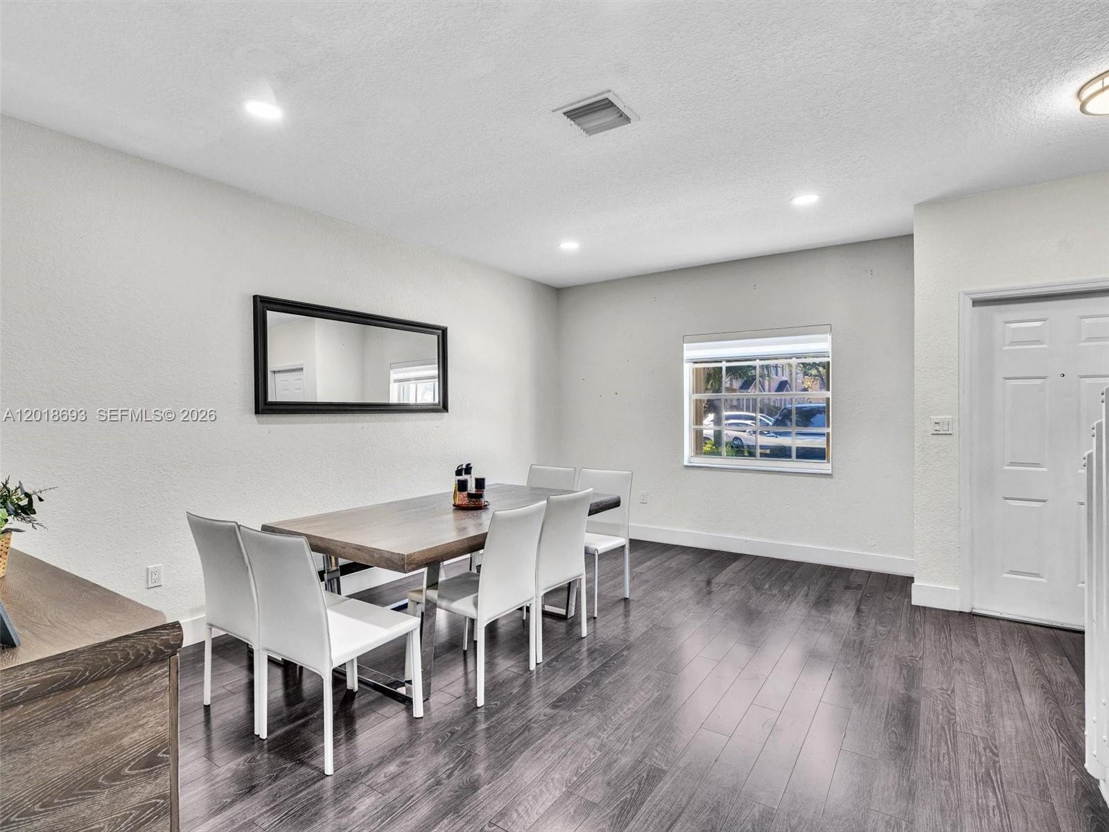 5779 NW 116th Ave 104