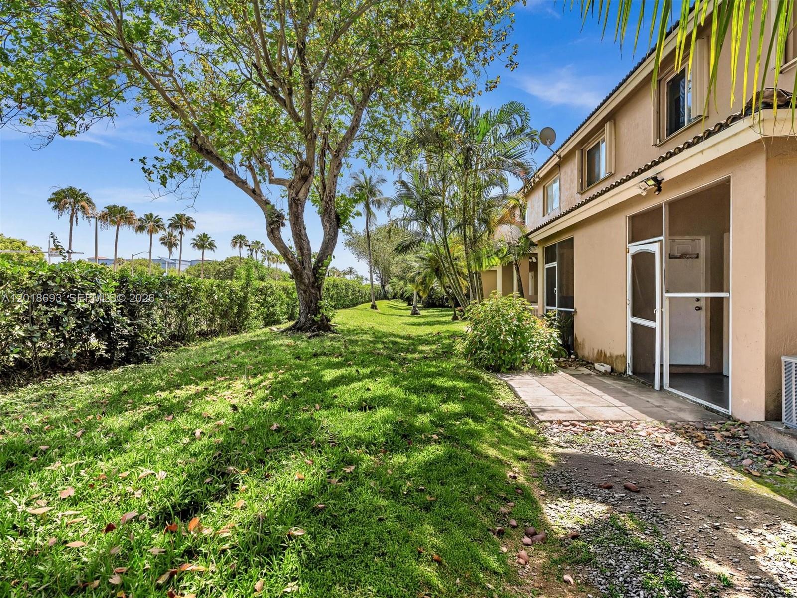 LAS BRISAS AT DORAL CONDO - Residential