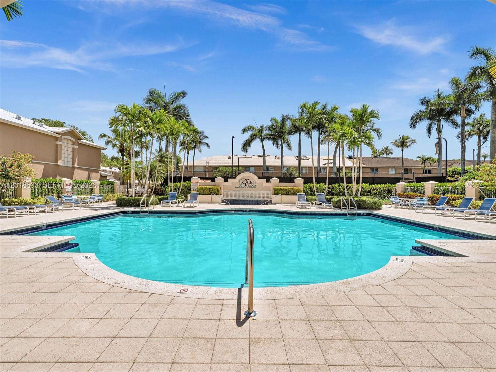 LAS BRISAS AT DORAL CONDO - Residential
