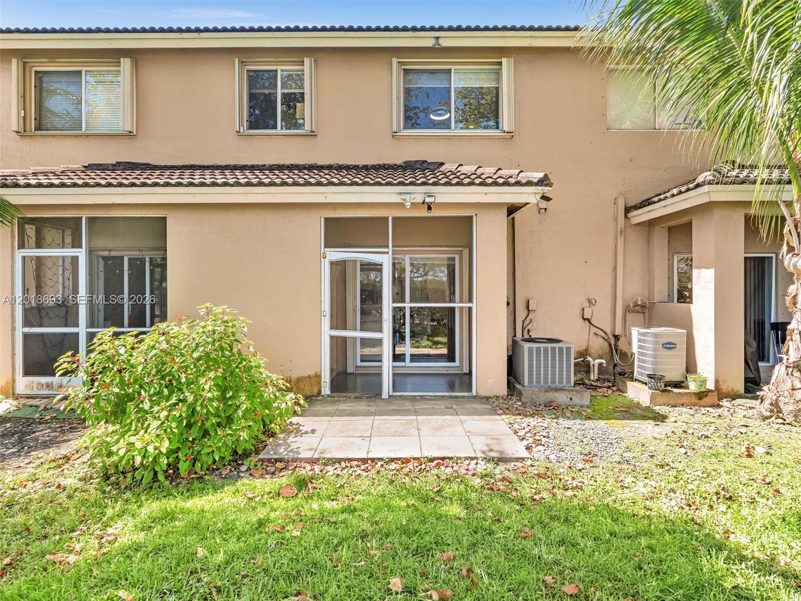 LAS BRISAS AT DORAL CONDO - Residential