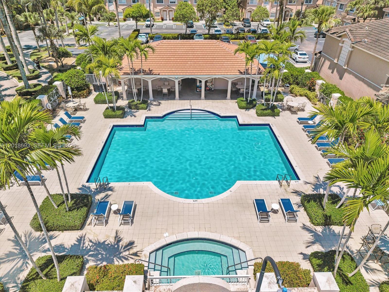 LAS BRISAS AT DORAL CONDO - Residential