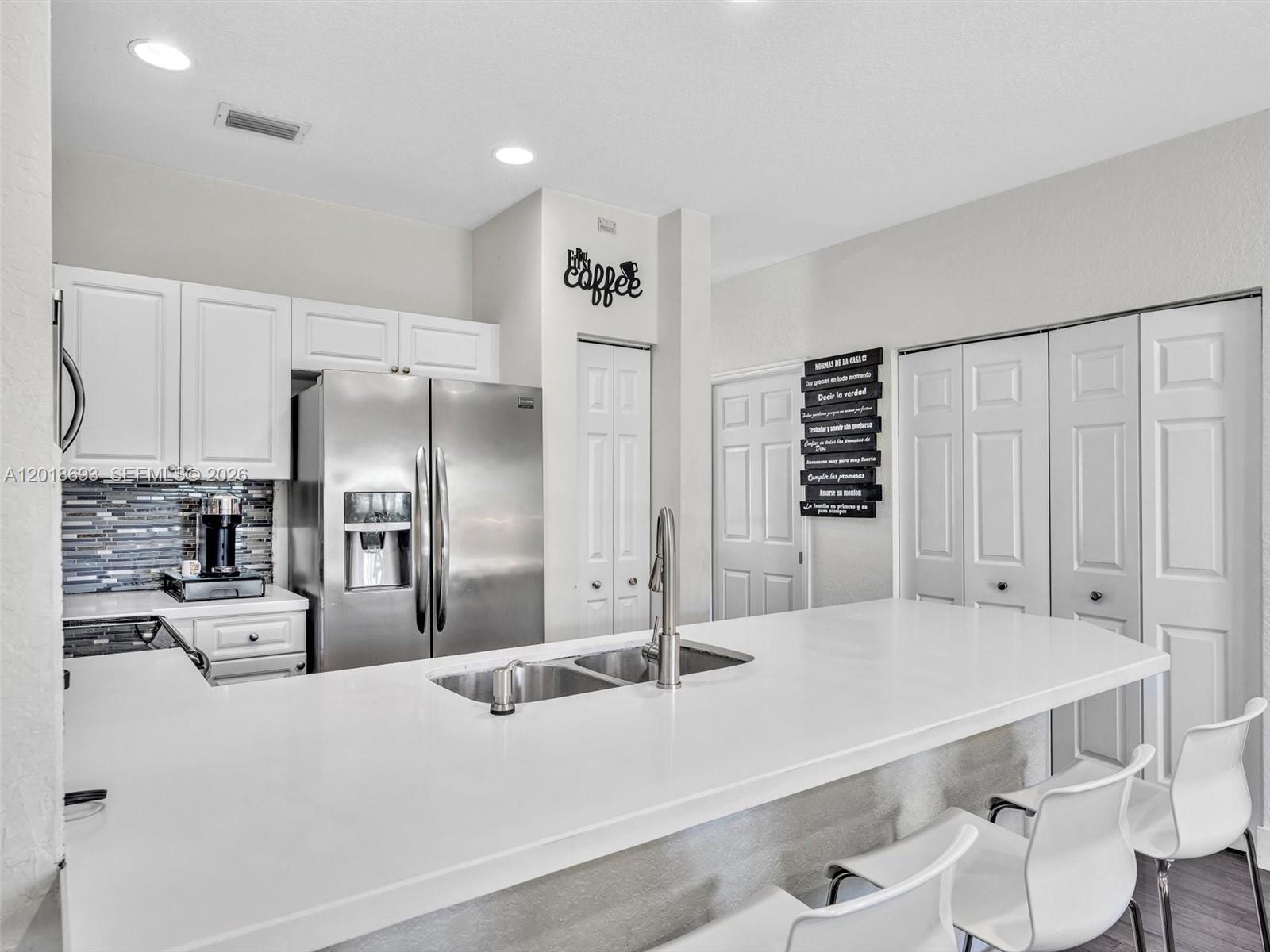 LAS BRISAS AT DORAL CONDO - Residential