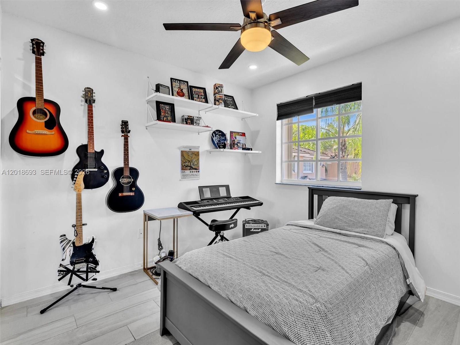 LAS BRISAS AT DORAL CONDO - Residential