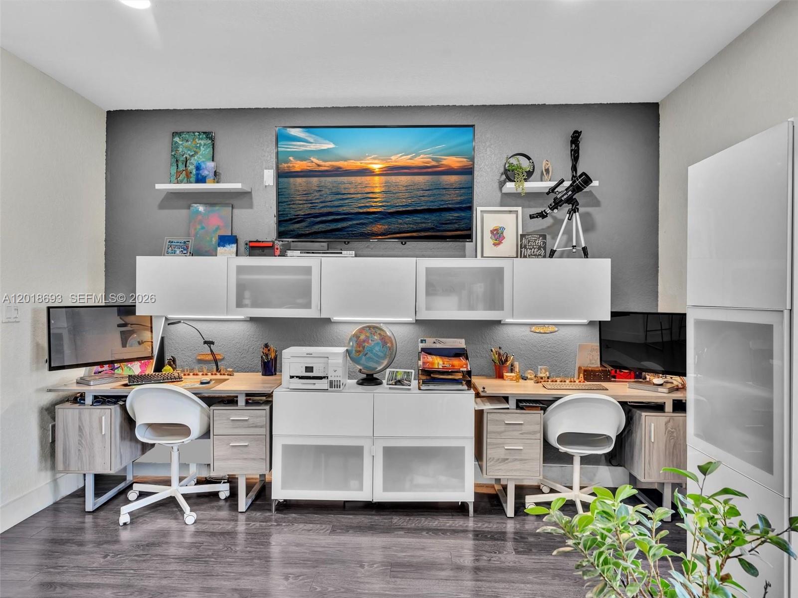 LAS BRISAS AT DORAL CONDO - Residential