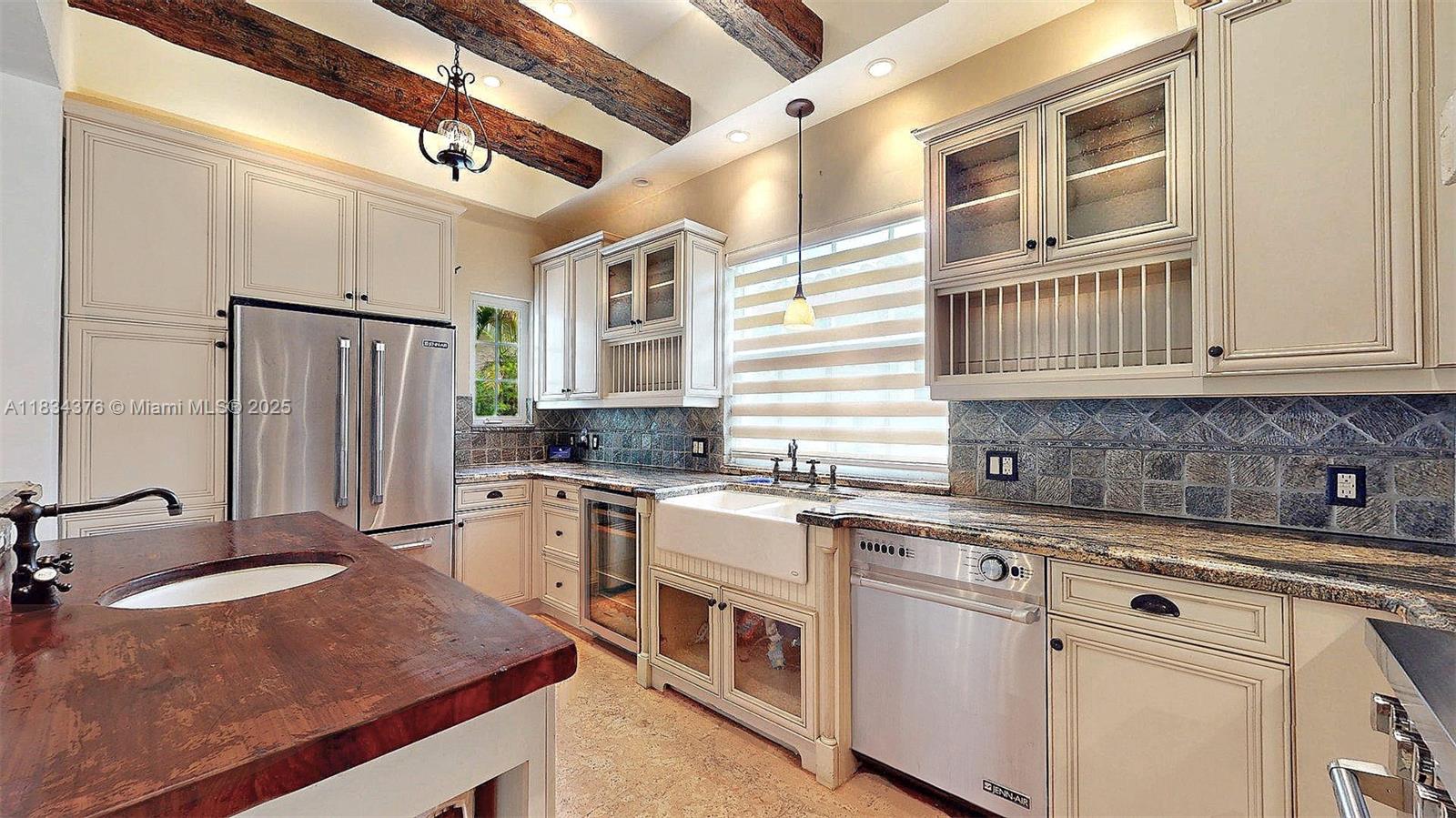 C GABLES GRANADA SEC REV - Residential