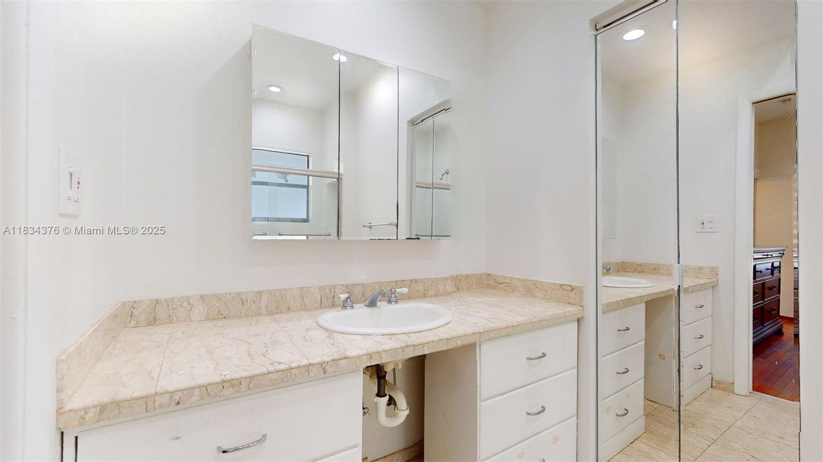 C GABLES GRANADA SEC REV - Residential