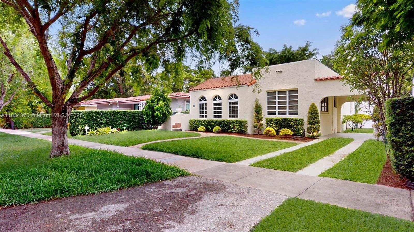 C GABLES GRANADA SEC REV - Residential