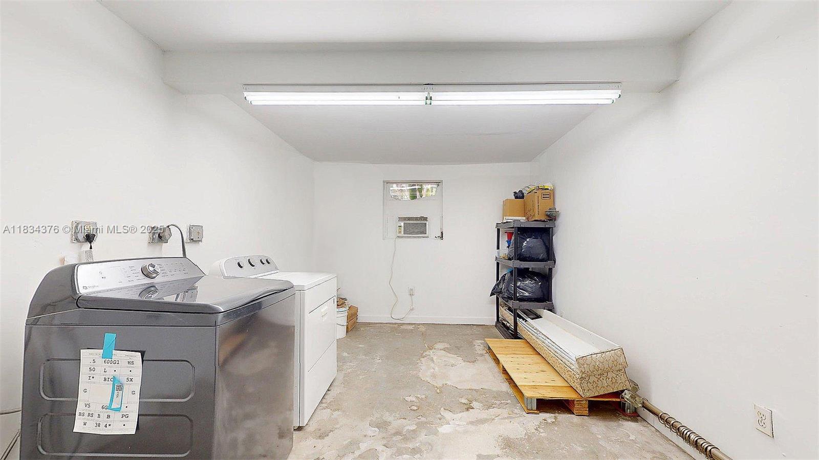 C GABLES GRANADA SEC REV - Residential