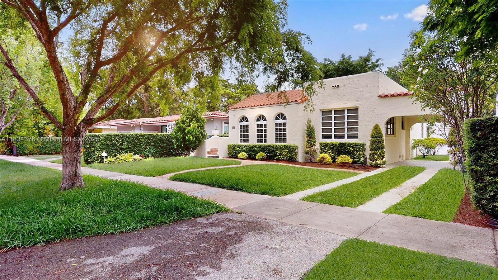 C GABLES GRANADA SEC REV - Residential