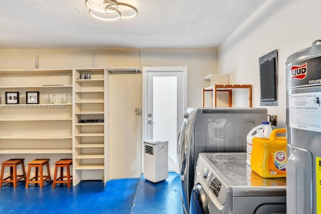 HOLLYWOOD HILLS AMEN PLAT - Residential