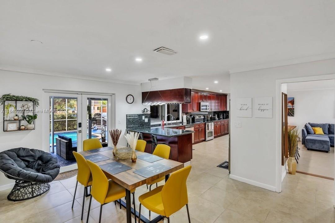 HOLLYWOOD HILLS AMEN PLAT - Residential