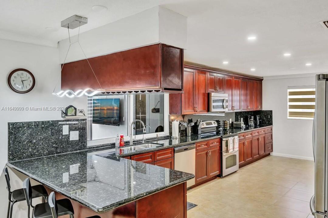 HOLLYWOOD HILLS AMEN PLAT - Residential