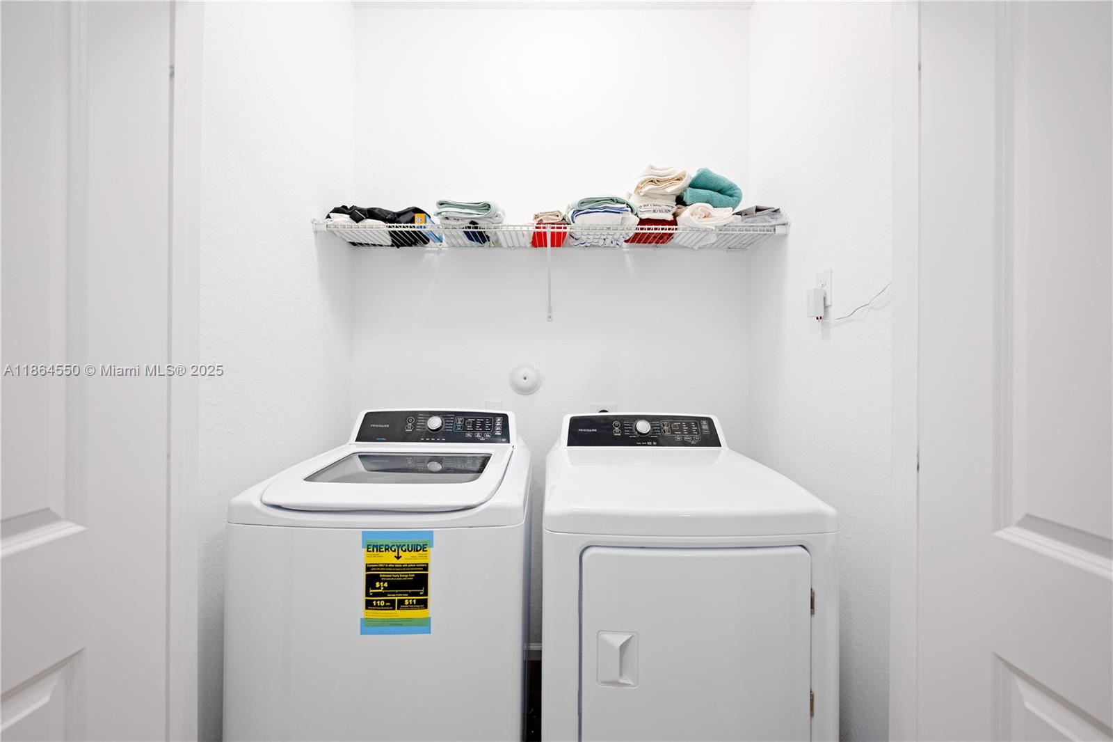 CRICKET CLUB - Residential Lease