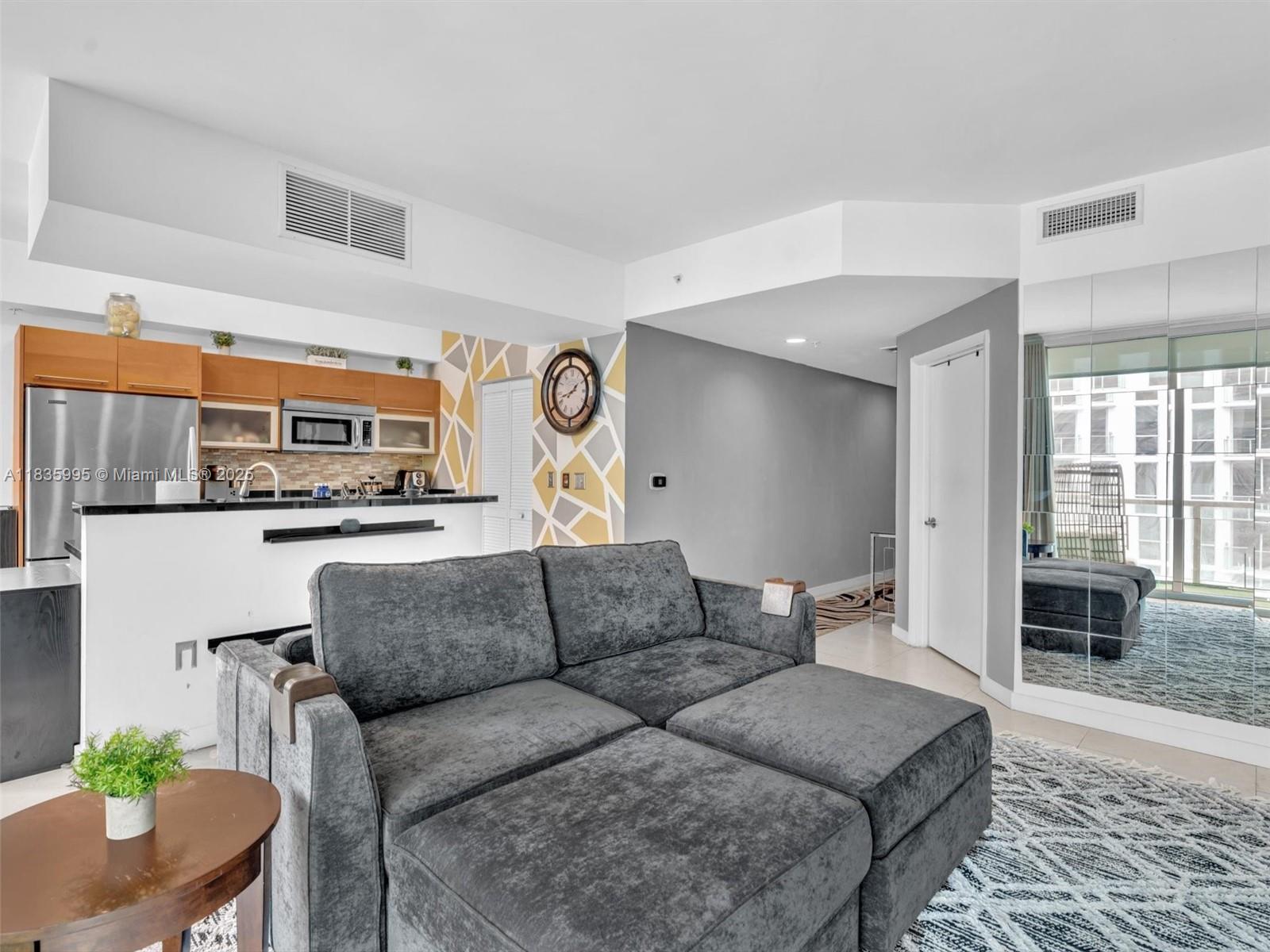 VIZCAYNE SOUTH CONDO - Residential Lease