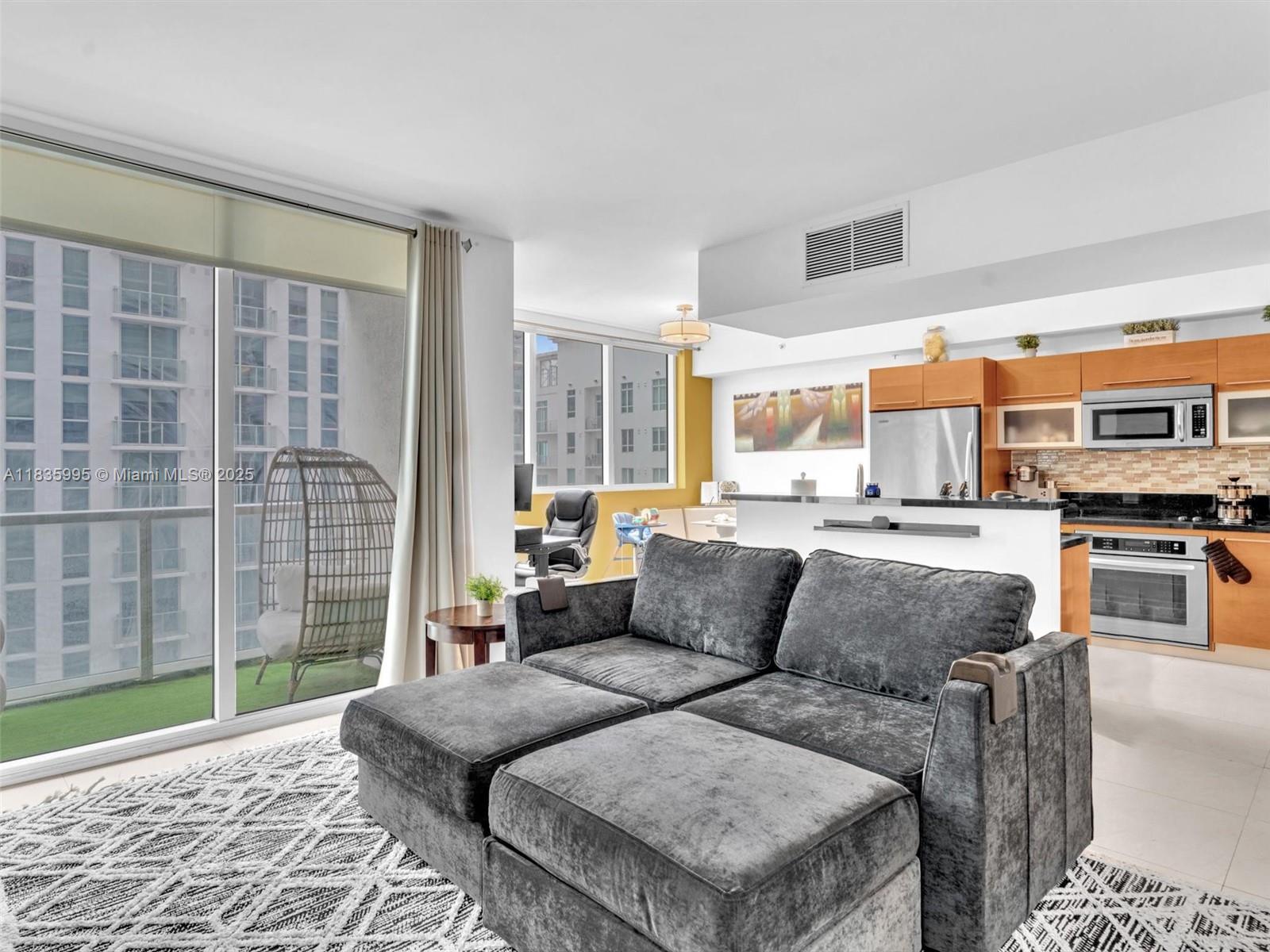 VIZCAYNE SOUTH CONDO - Residential Lease