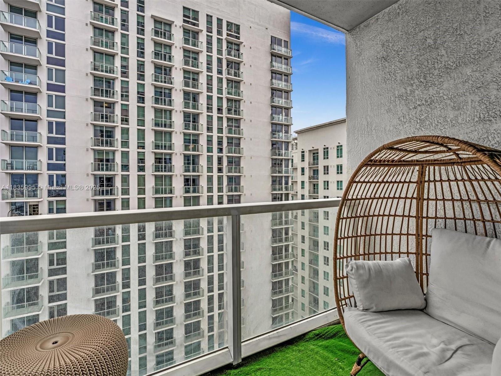 VIZCAYNE SOUTH CONDO - Residential Lease