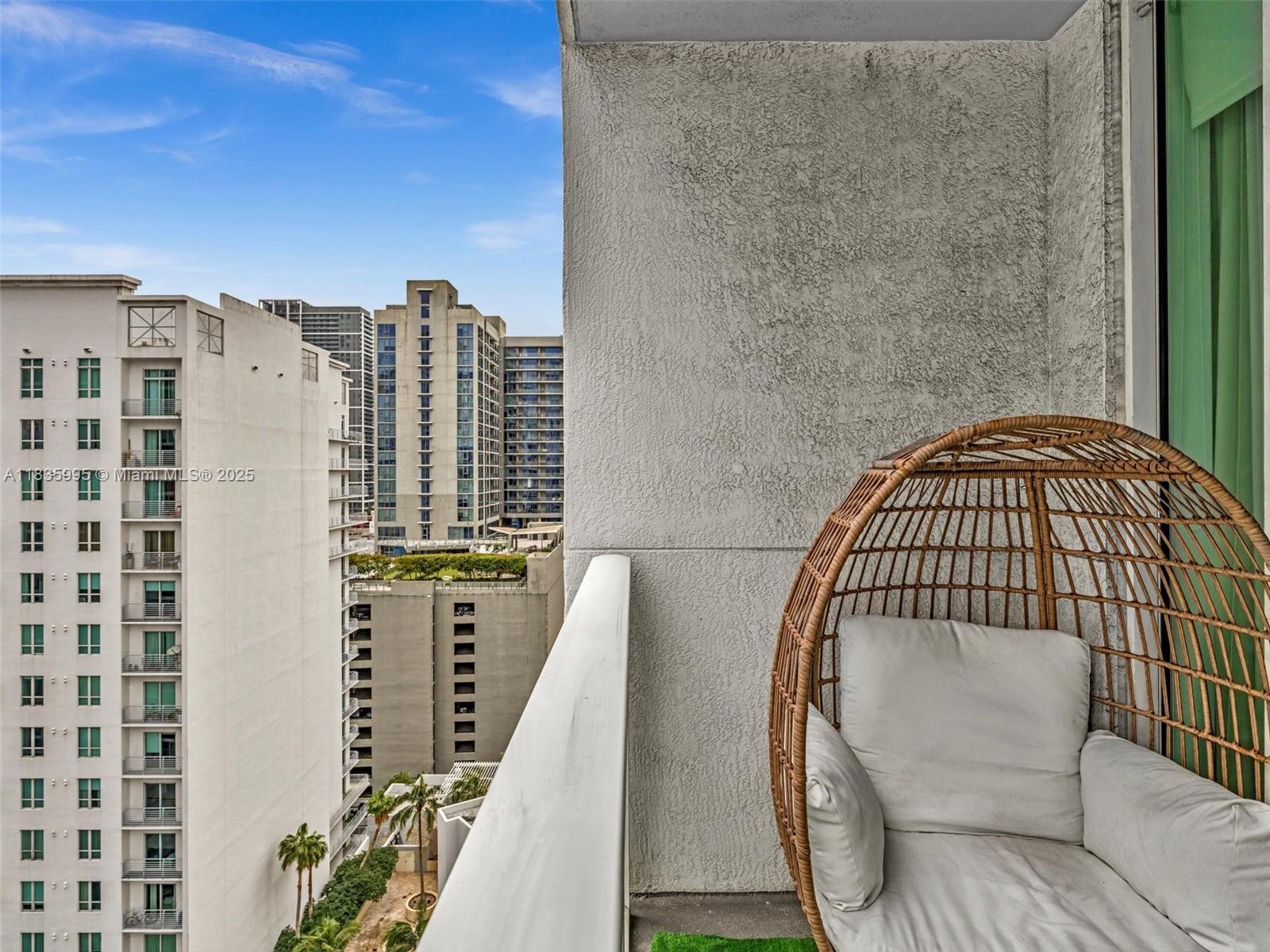 VIZCAYNE SOUTH CONDO - Residential Lease