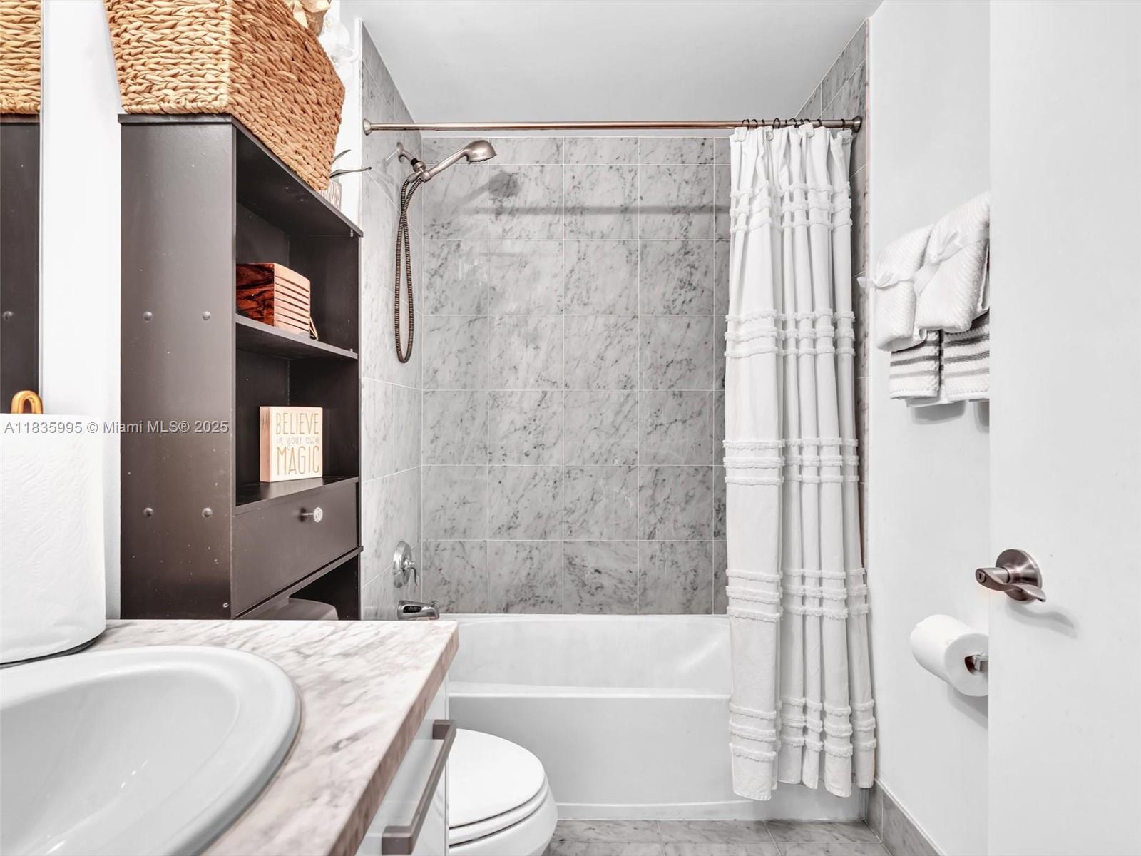 VIZCAYNE SOUTH CONDO - Residential Lease