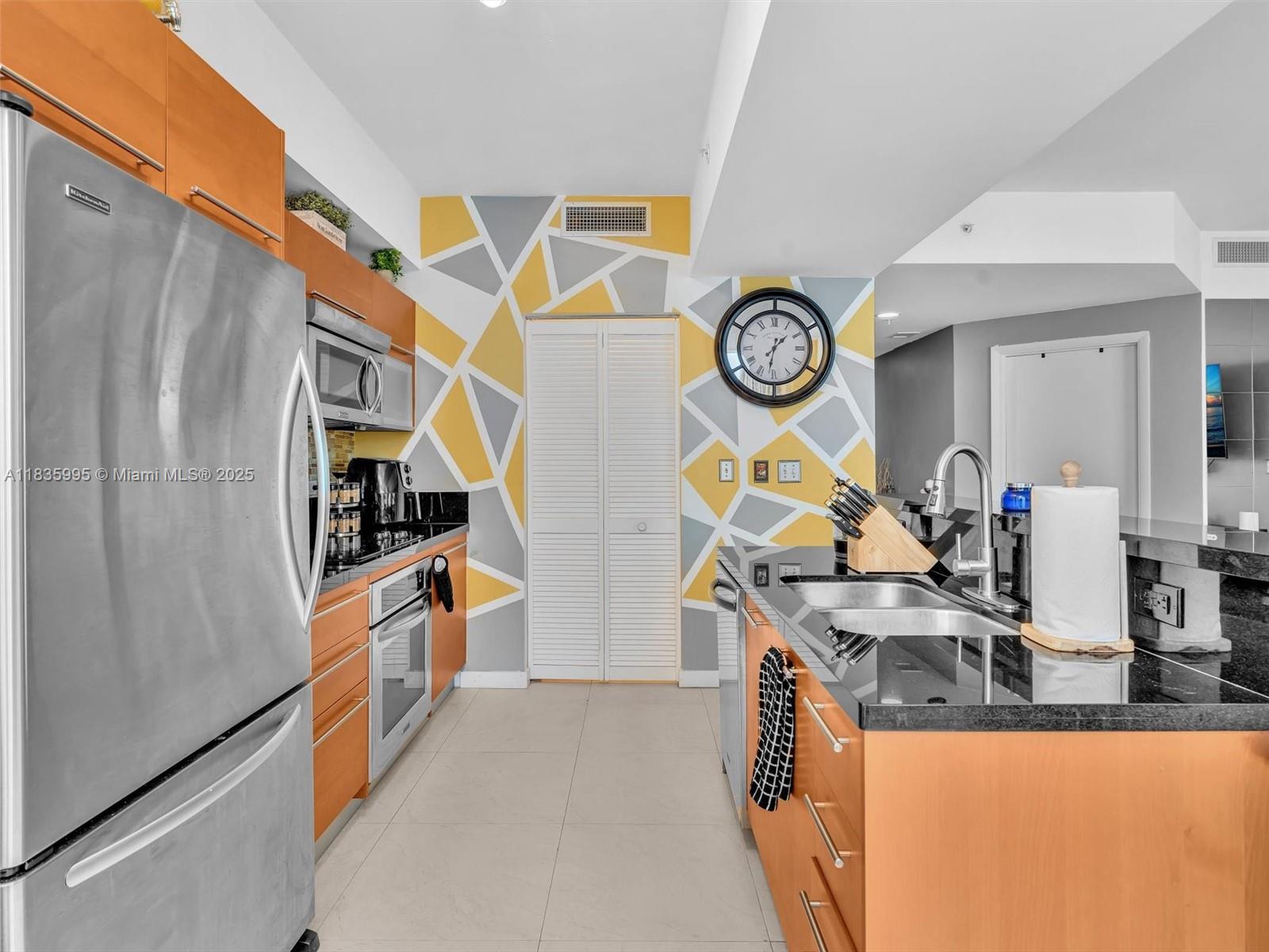 VIZCAYNE SOUTH CONDO - Residential Lease