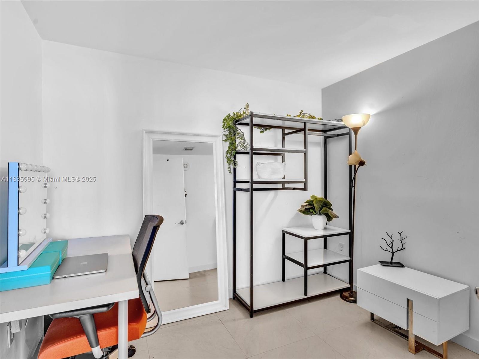 VIZCAYNE SOUTH CONDO - Residential Lease