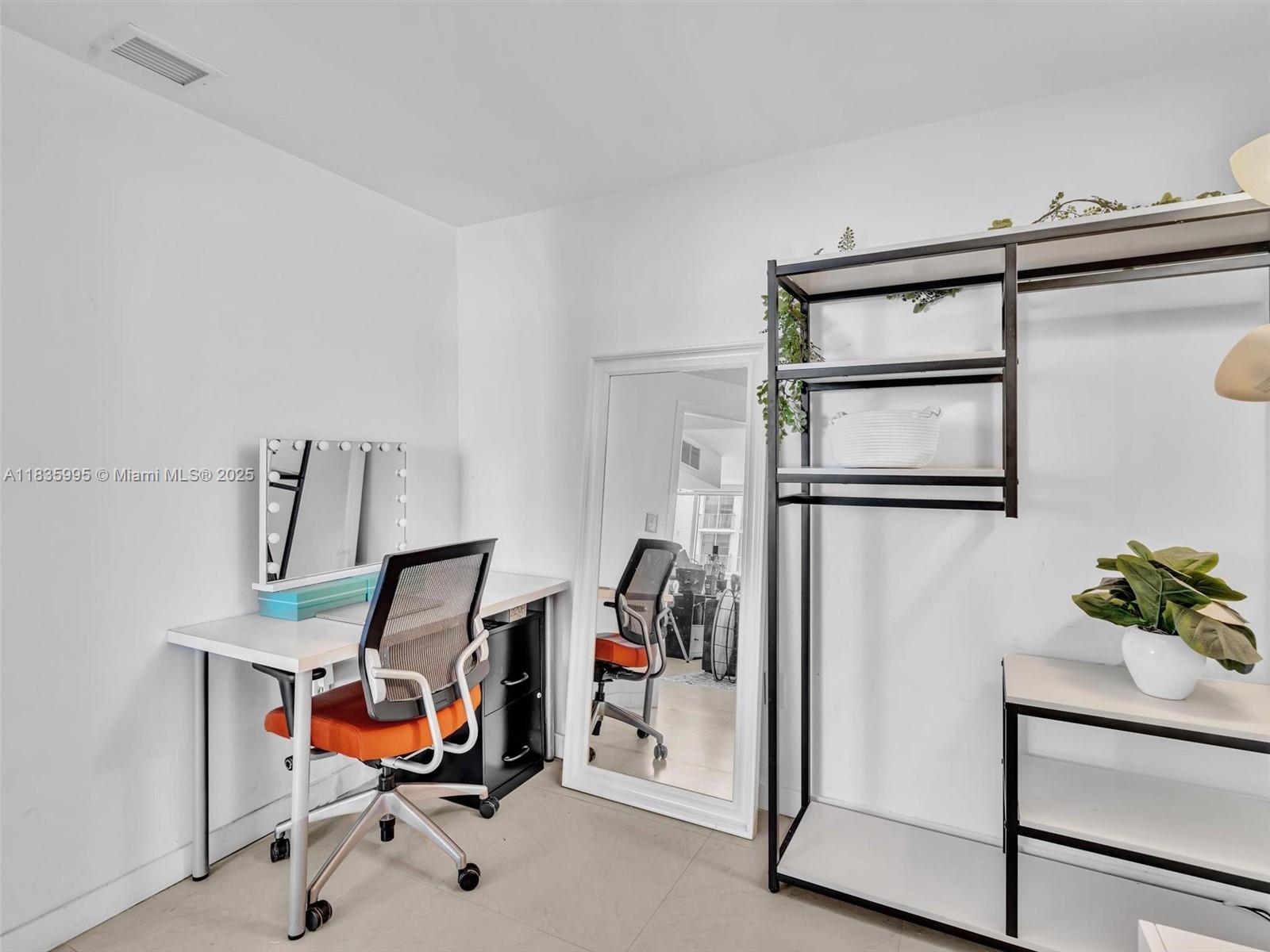 VIZCAYNE SOUTH CONDO - Residential Lease