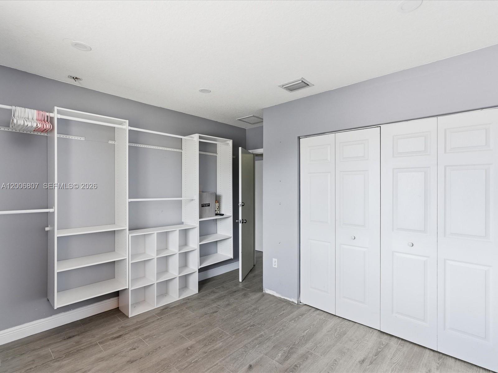 KINGDOM DREAM - Residential