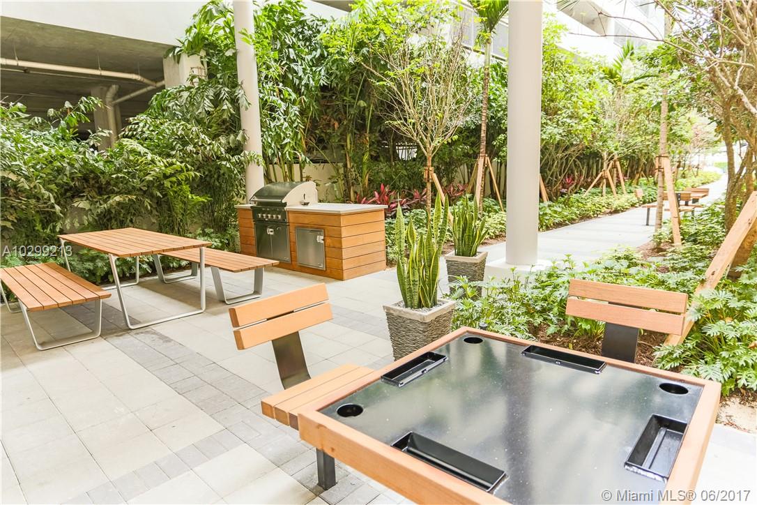 City Miami South Blk 070 - Residential Lease