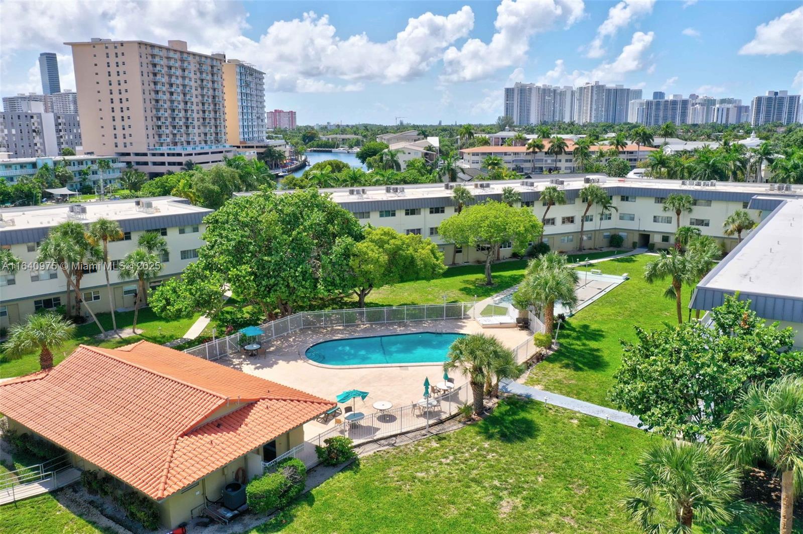 PARADISE BY THE SEA CONDO - Residential