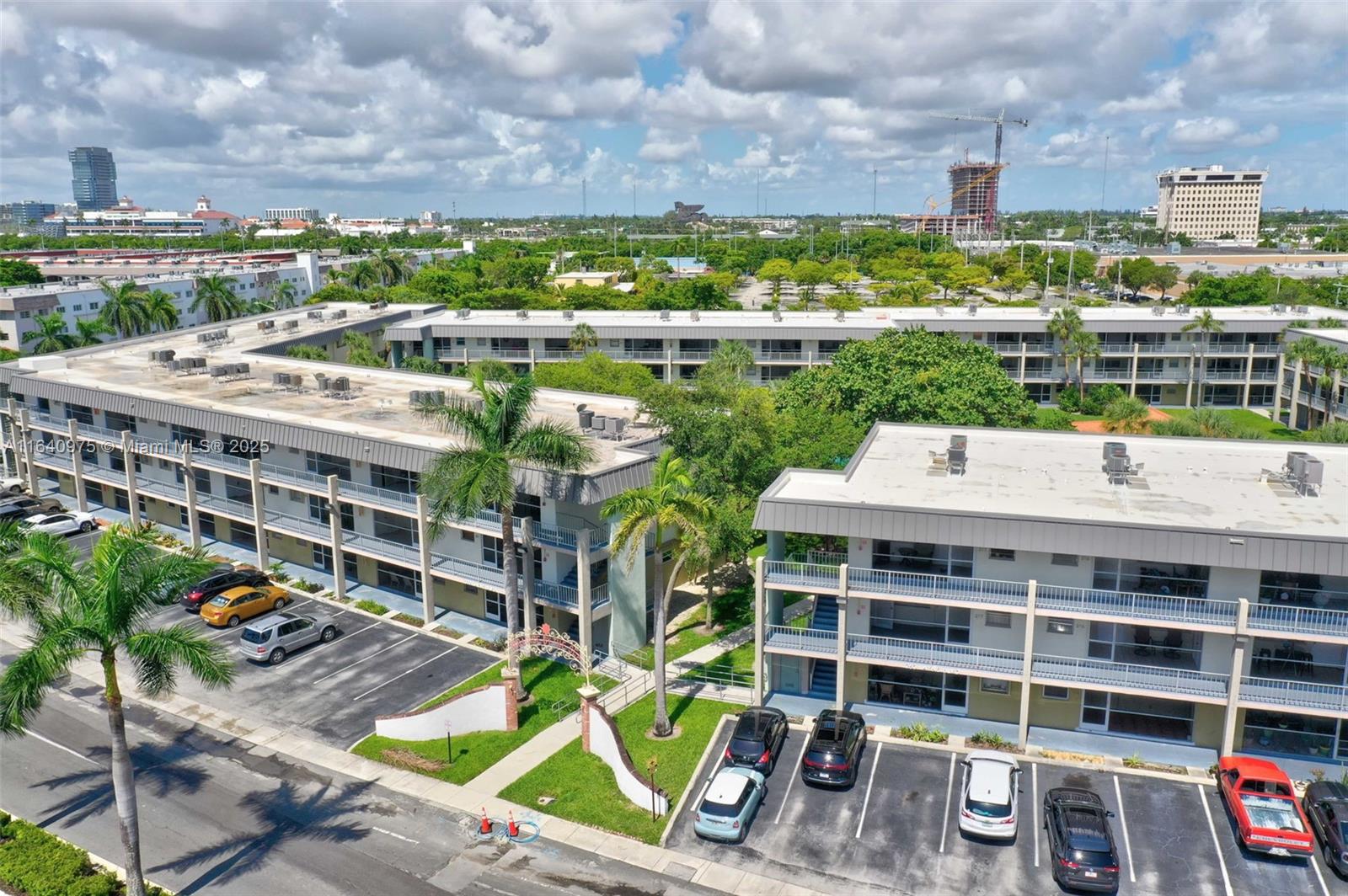 PARADISE BY THE SEA CONDO - Residential