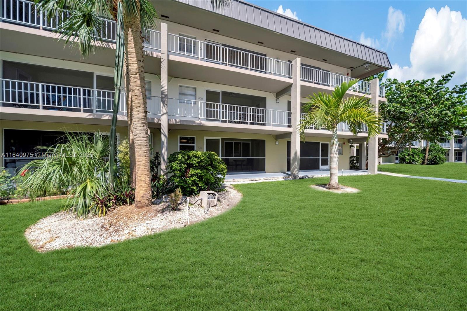PARADISE BY THE SEA CONDO - Residential