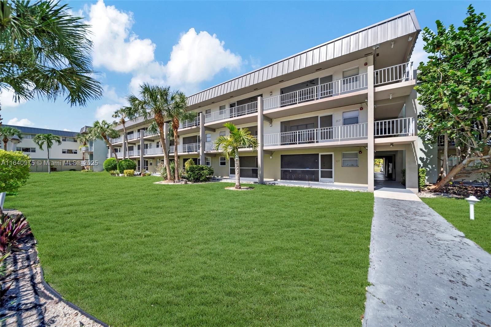 PARADISE BY THE SEA CONDO - Residential