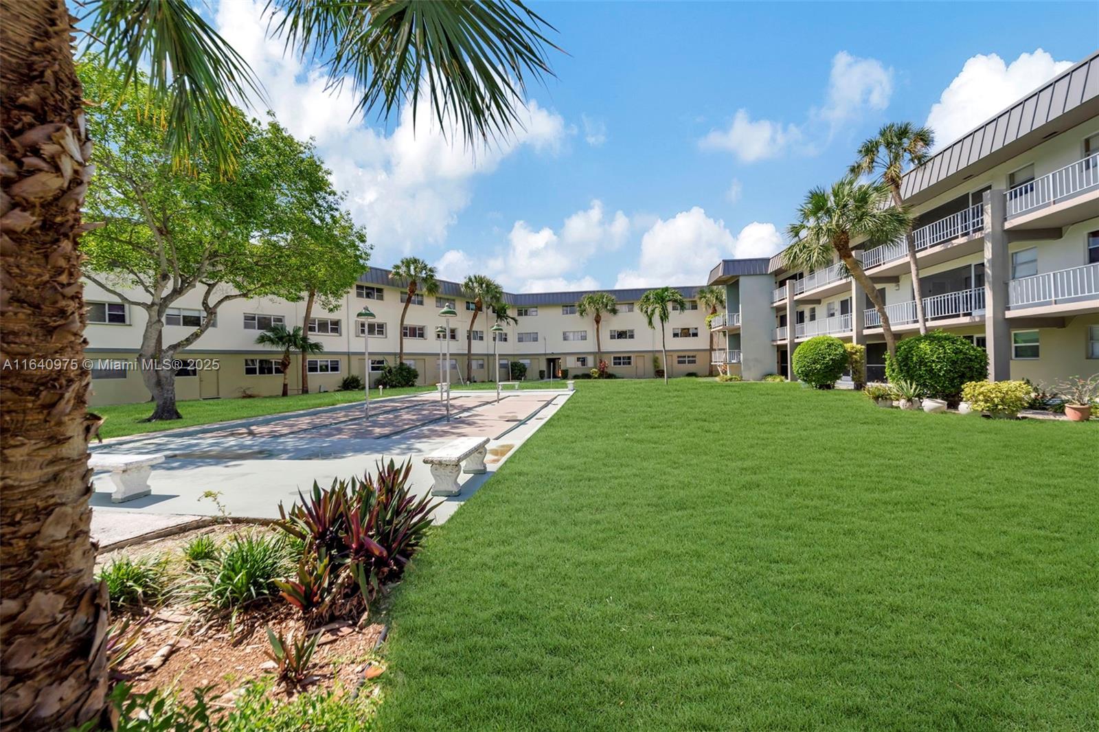 PARADISE BY THE SEA CONDO - Residential