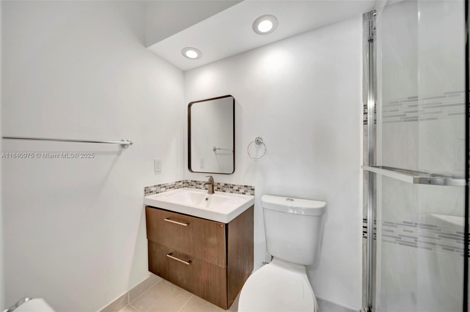 PARADISE BY THE SEA CONDO - Residential