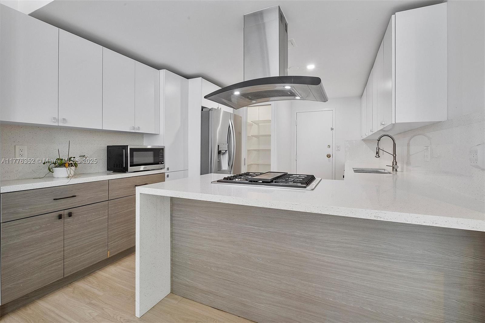 700 Biltmore Way 402, Coral Gables, Broward County, Florida - 1 Bedrooms  
1 Bathrooms - 