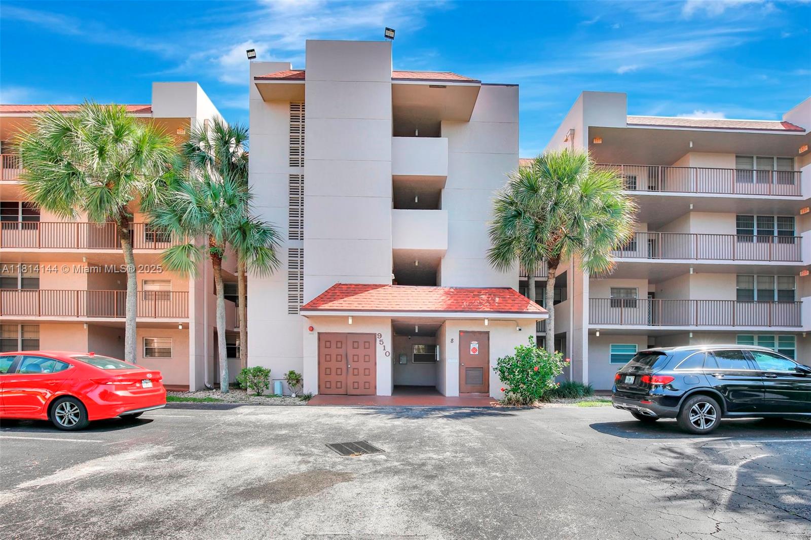 9510 Seagrape Dr 101