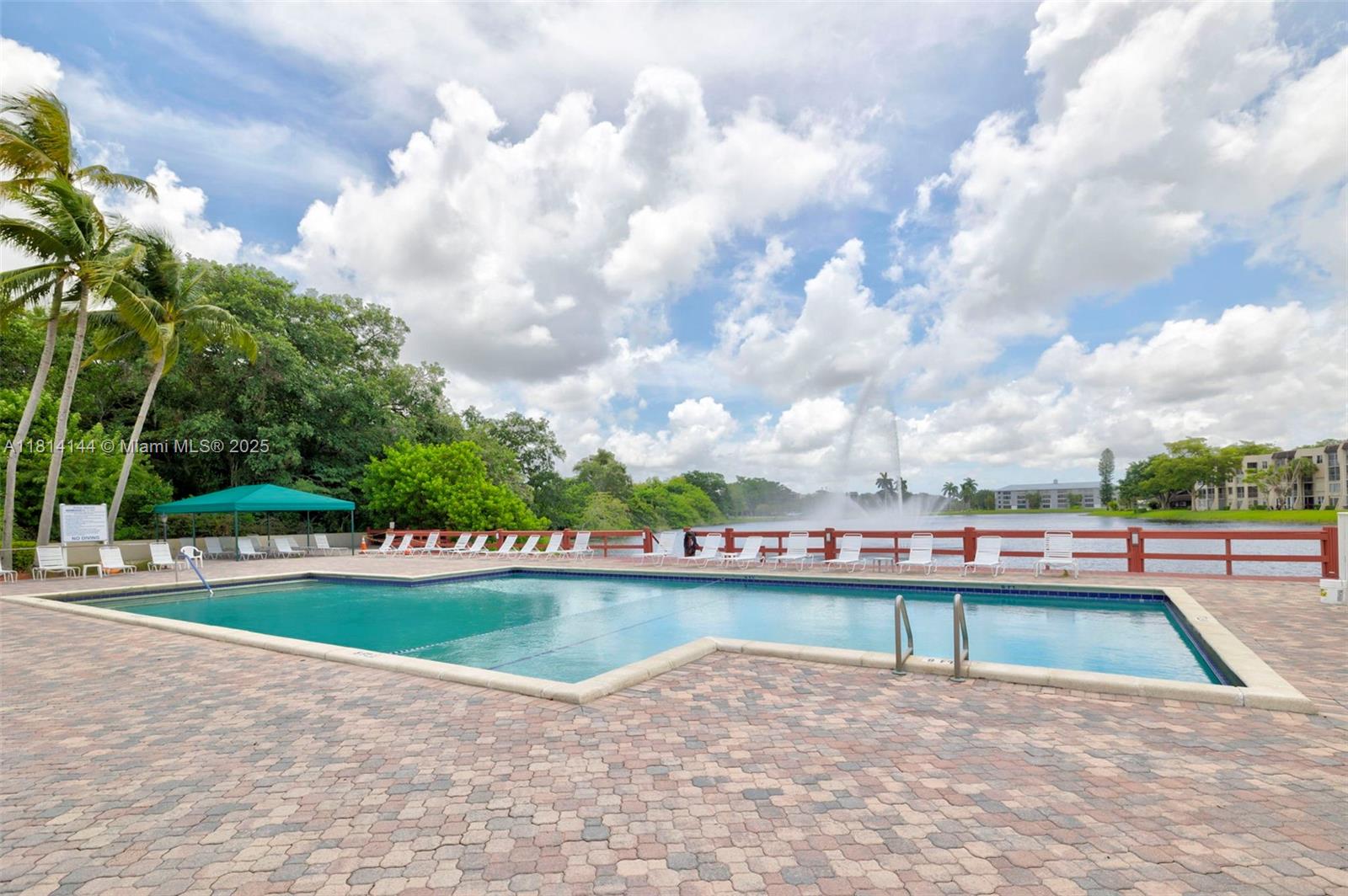 CONDO 8 OF SABAL PALM - Residential