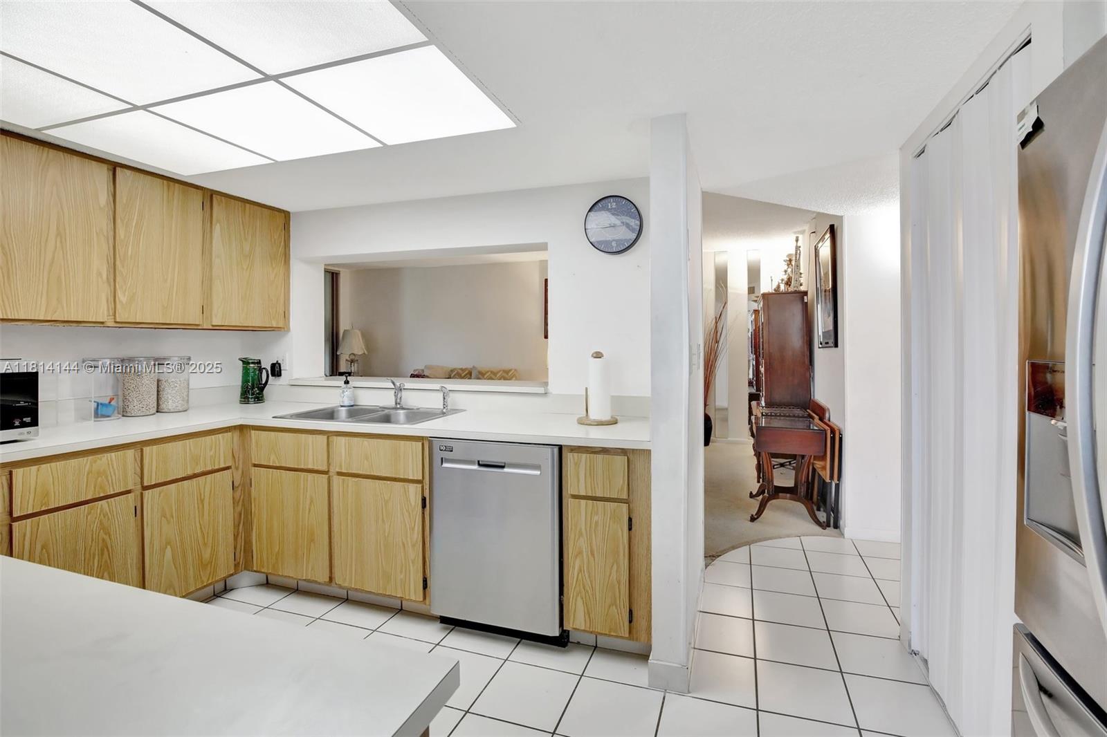 CONDO 8 OF SABAL PALM - Residential
