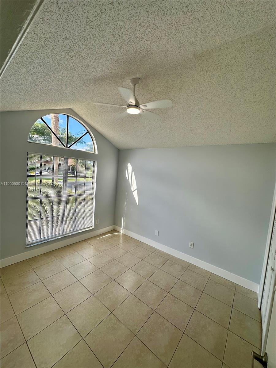 WOODSTREAM - Residential Lease