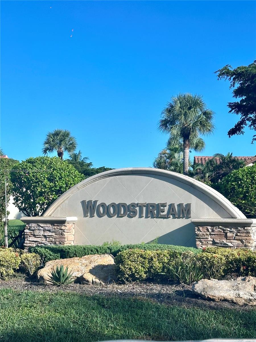 WOODSTREAM - Residential Lease