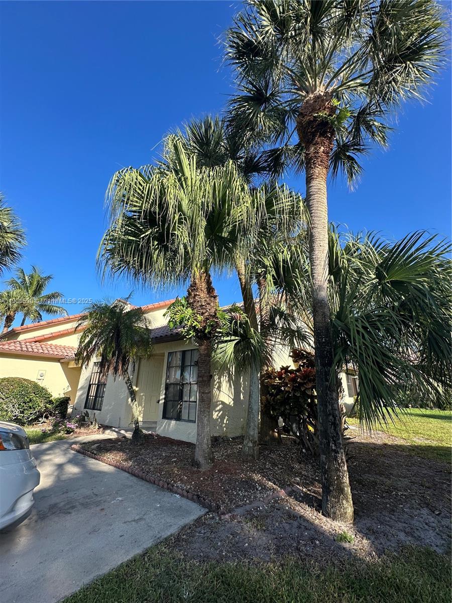 WOODSTREAM - Residential Lease