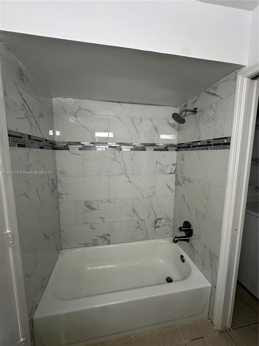 WOODSTREAM - Residential Lease