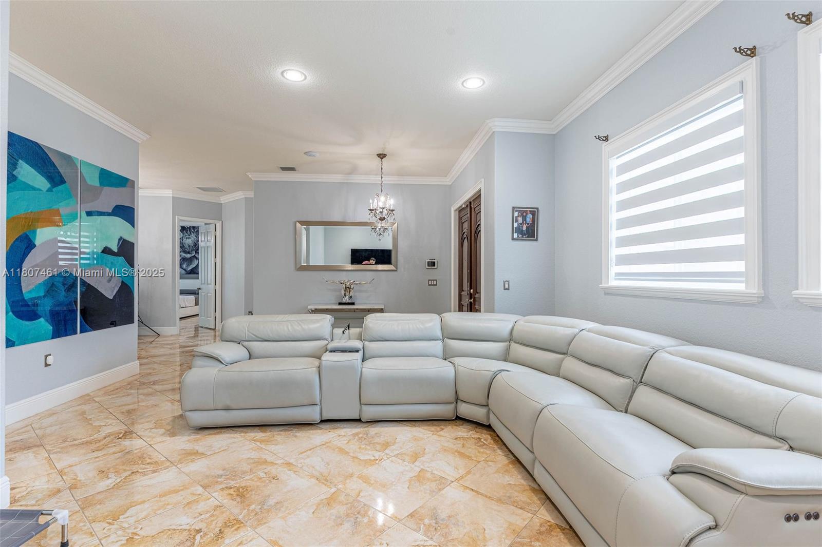 OLD COUNTRY ROAD ESTATES - Residential