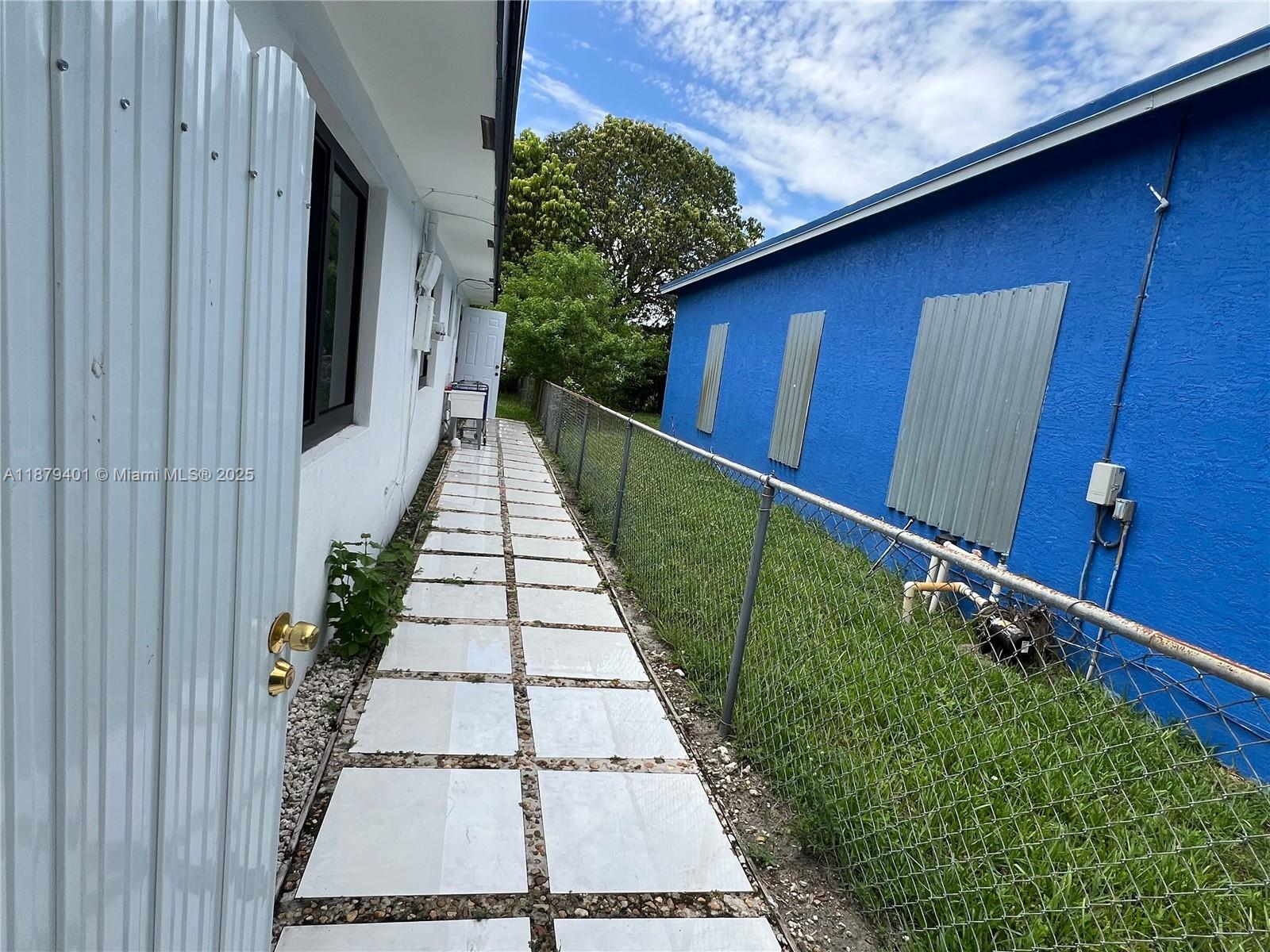 WEST CARVER RANCHES ADD N - Residential